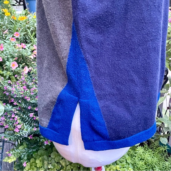 Summer & Sage Color Block Sweater Size Medium - Picture 4 of 8